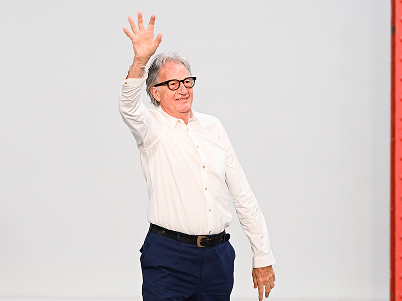 اختبر روعة الثمانينيات مع تشكيلة PAUL SMITH لربيع وصيف 2023